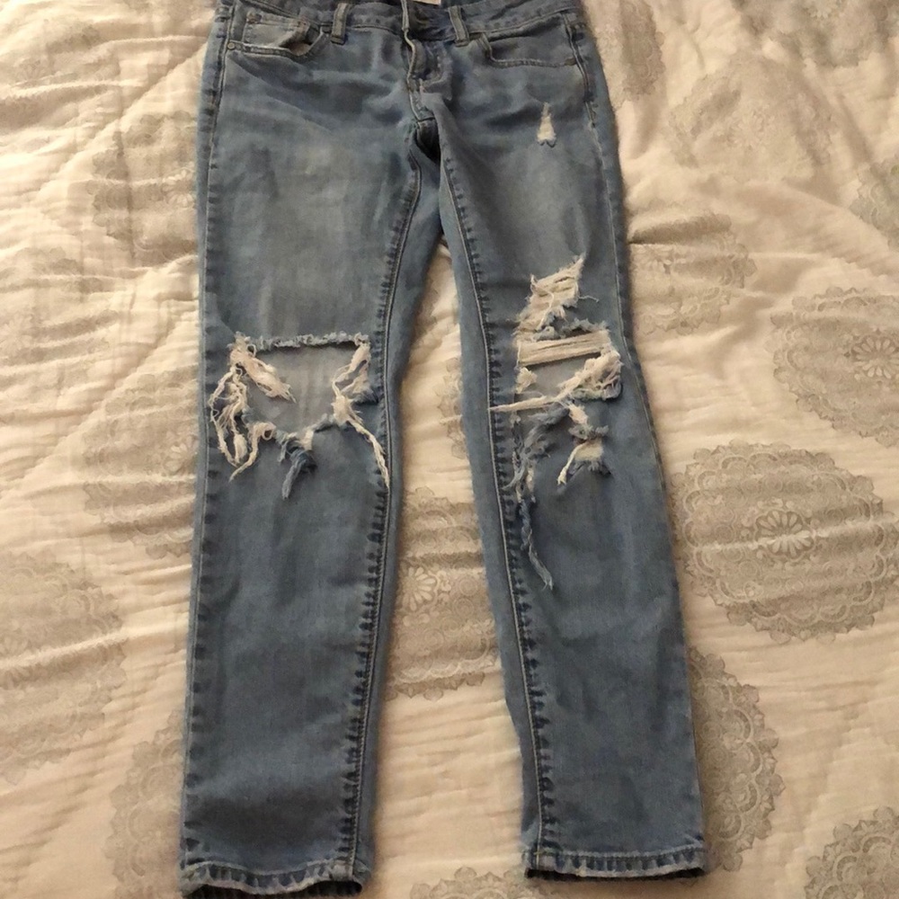 Tillys ripped mom jeans